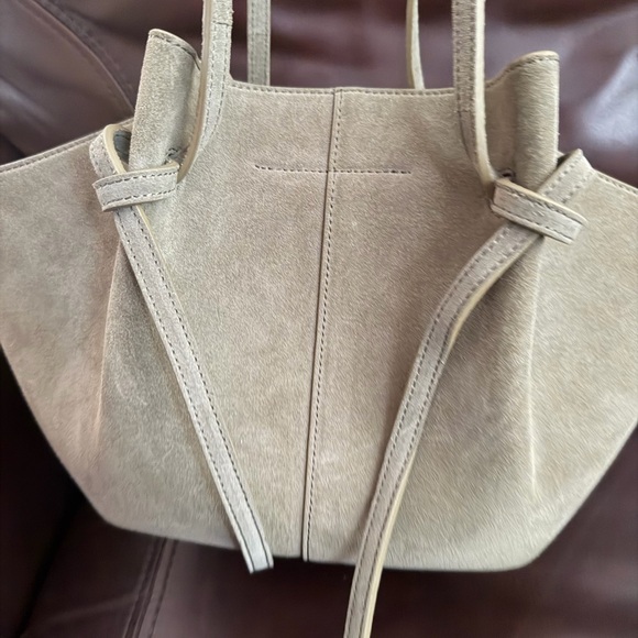 🩵SOLD🩵 Yuzefi Mochi bag - Picture 4 of 9